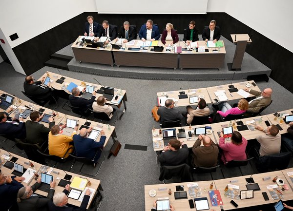 Zahlreiche Personalentscheidungen Zahlreiche Personalentscheidungen