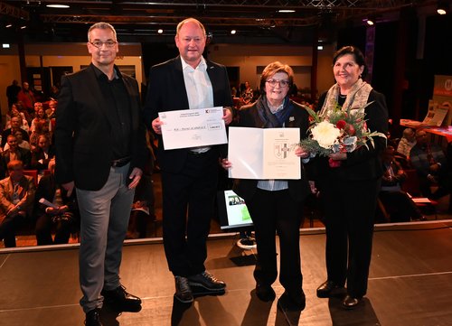 Zweiter Platz Zweiter Platz