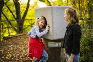 Erlebnisstation in Möhnis Welt - Foto: Sauerland-Tourismus e.V. / Sabrinity / REACT-EU Erlebnisstation in Möhnis Welt - Foto: Sauerland-Tourismus e.V. / Sabrinity / REACT-EU