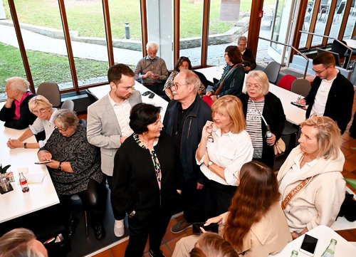 Wahlstudio in der Wallkantine Wahlstudio in der Wallkantine