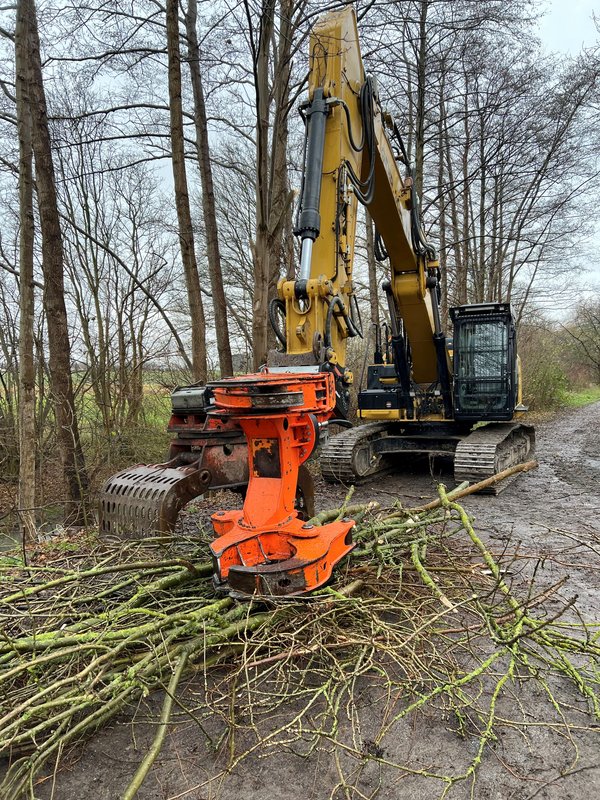 Spatenstich folgt Spatenstich folgt