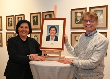 Ahnengalerie komplettiert