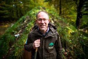 Jörg Wasmuth - Foto: Daniel Schröder Naturparkführer Jörg Wasmuth lächelt in die Kamera - Foto: Daniel Schröder