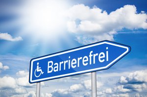 Wegweiser mit Barrierefrei Foto: © m.schuckart - Fotolia.com Wegweiser "Barrierefrei". Foto: © m.schuckart - Fotolia.com
