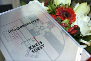 Urkunde für einen verliehenen Integrationspreis. Foto: Linda Kratzel/Kreis Soest Urkunde für einen verliehenen Integrationspreis. Foto: Linda Kratzel/Kreis Soest