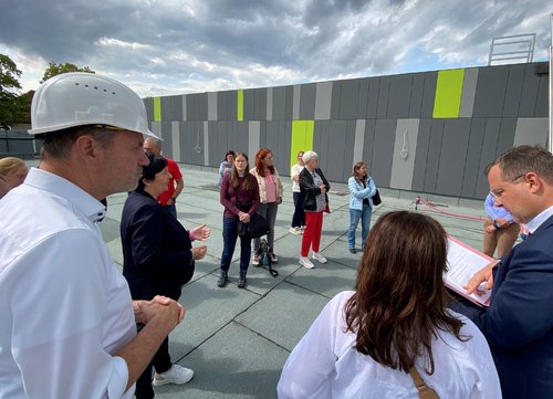 Dachgarten und Photovoltaik Dachgarten und Photovoltaik