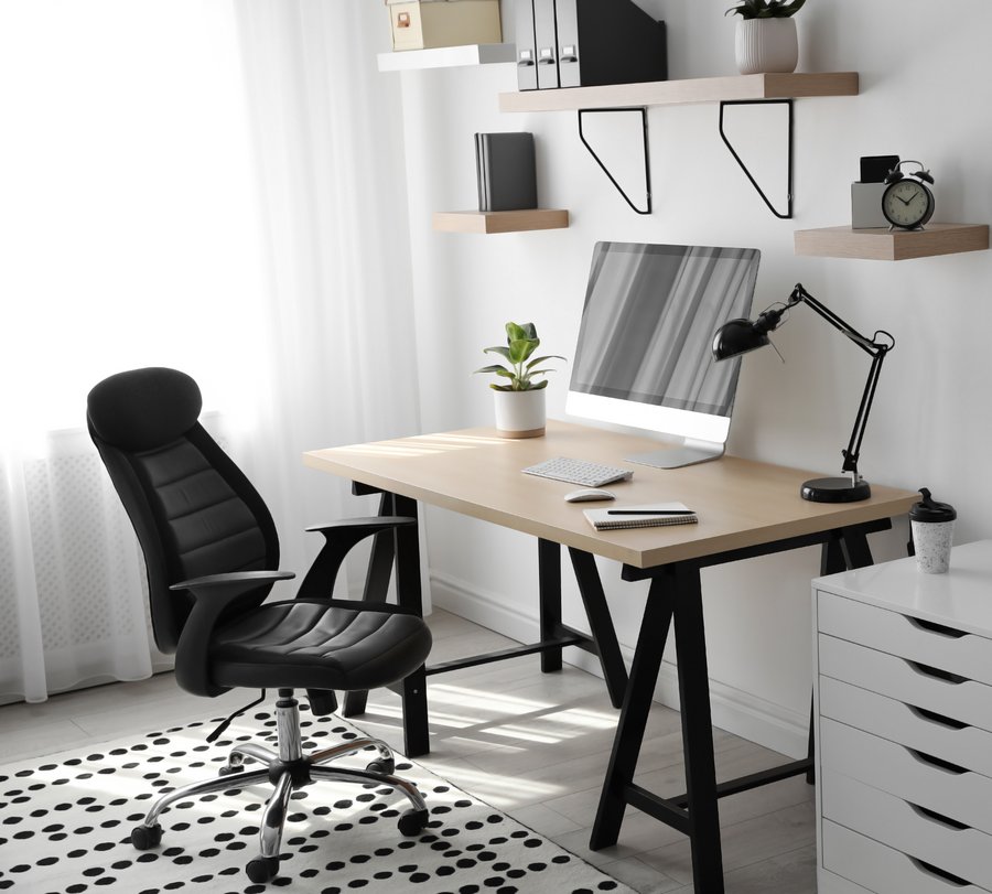 Komfortabler Arbeitsplatz. Foto: Olga Yastremska, New Africa, Africa Studio/stock.adobe.com