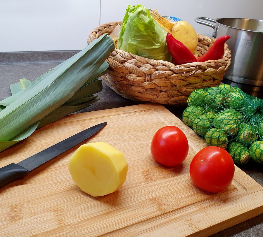 Gemüse auf einem Brett. Foto: Susanne Schulte-Nölle/Kreis Soest