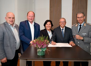 Eintrag ins Goldene Buch