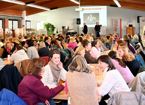 Gemeinsamer Austausch Gemeinsamer Austausch