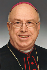 Erzbischof Becker - Foto: VDN Naturparkbotschafter Erzbischof Becker - Foto: VDN